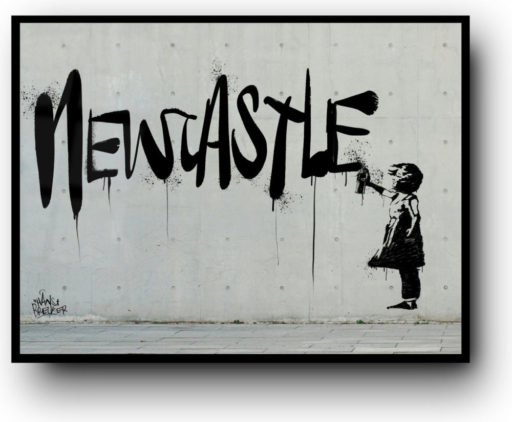 Newcastle Spraycan Girl – Newcastle United United Inspired Street Art